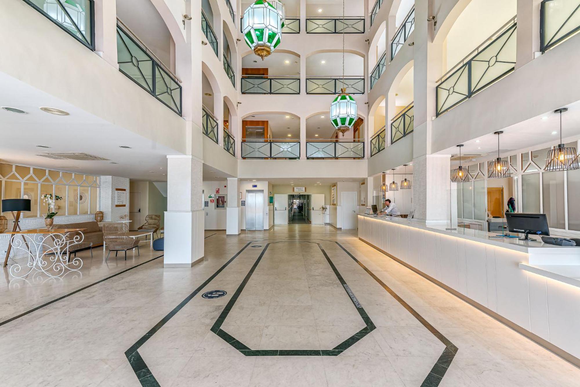 Bahia Tropical Hotel Almunecar Bagian luar foto